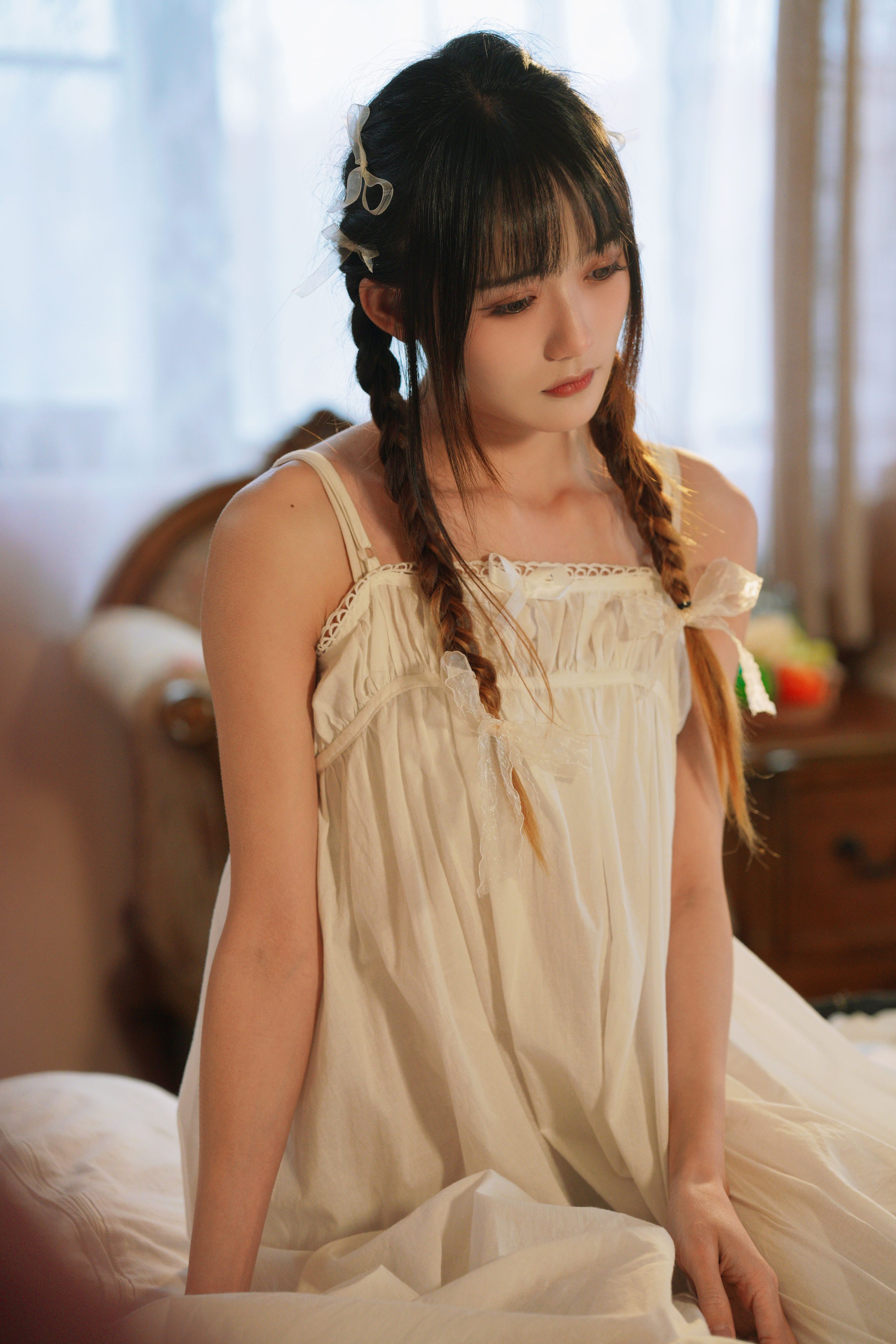 down?url=https://yuanyinglight.com/wp-content/uploads/2025/07/20250715000046149-02_G2XyxU11-2700x4050-1.jpg 少女心事_兔子Zzz不吃胡萝卜 – 美图作品图片欣赏