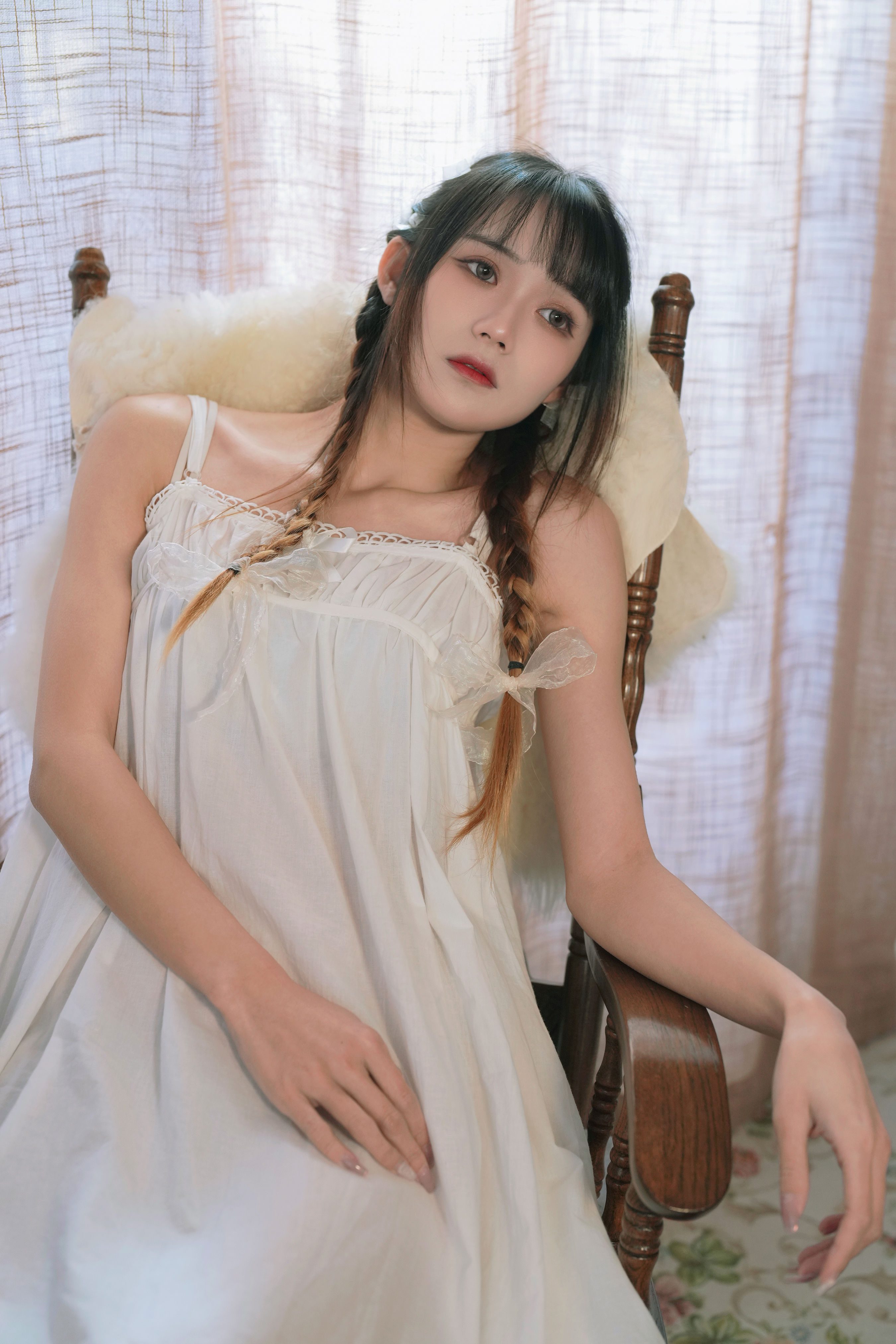 down?url=https://yuanyinglight.com/wp-content/uploads/2025/07/20250715000158586-05_S65etHUR-2700x4050-1.jpg 少女心事_兔子Zzz不吃胡萝卜 – 美图作品图片欣赏