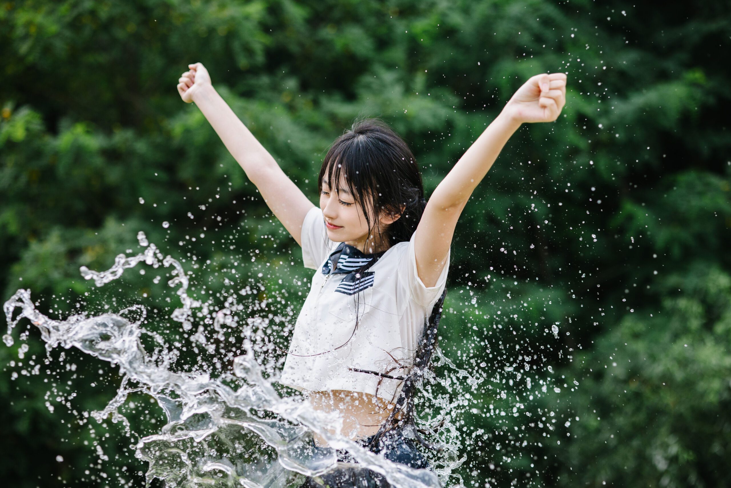 JK水少女:捏捏新酱的甜美日常-远影归灯