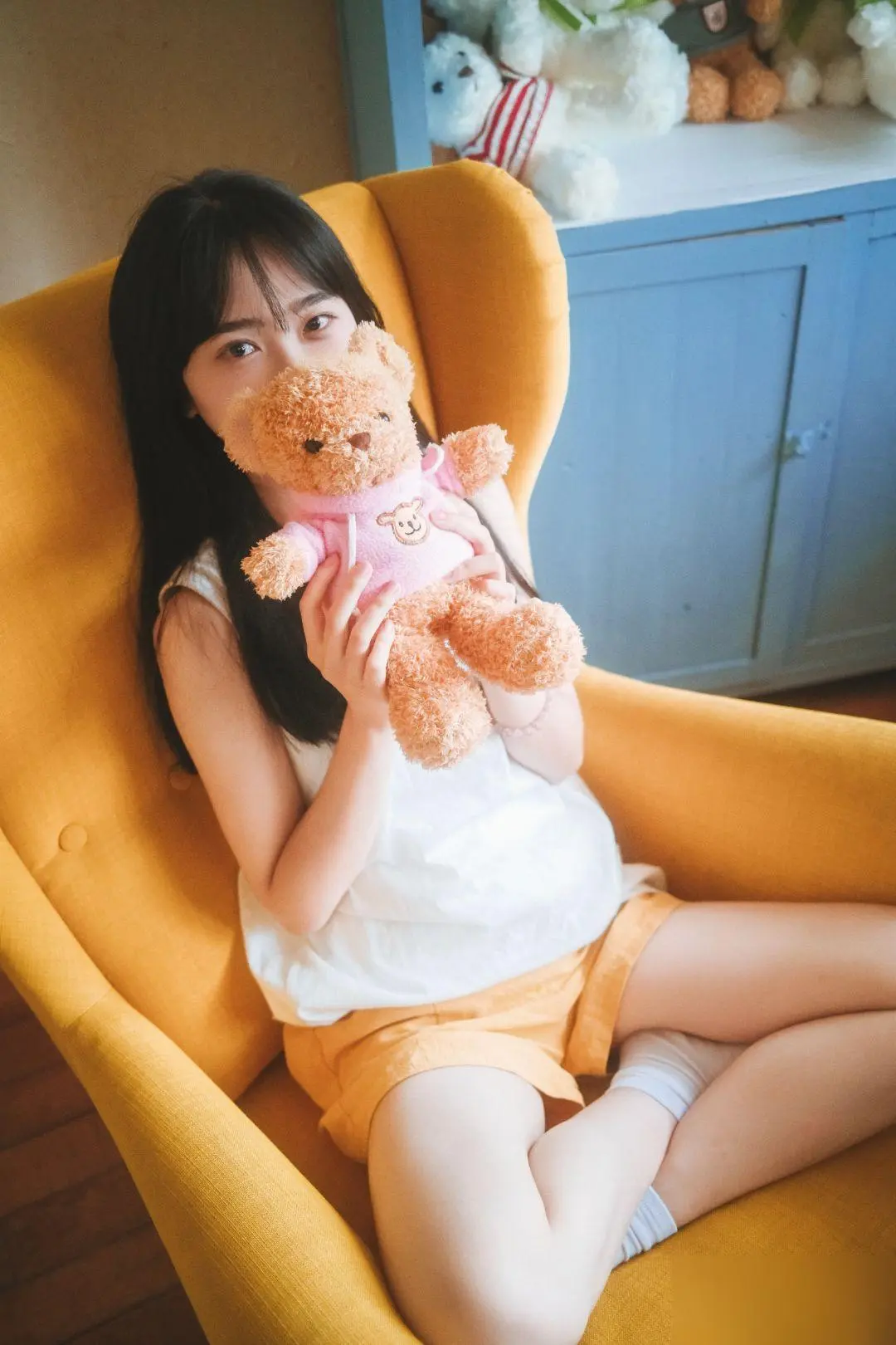 在匆忙的世界中，我们总是步履匆匆，仿佛被一股无形的力量推着向前。