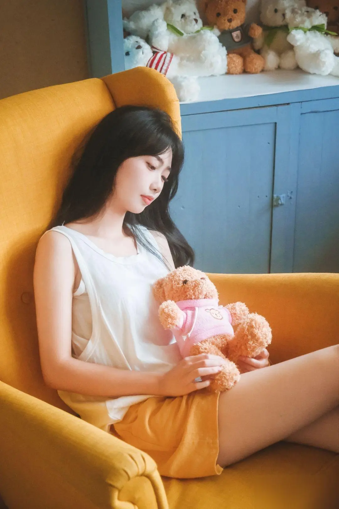 在匆忙的世界中，我们总是步履匆匆，仿佛被一股无形的力量推着向前。