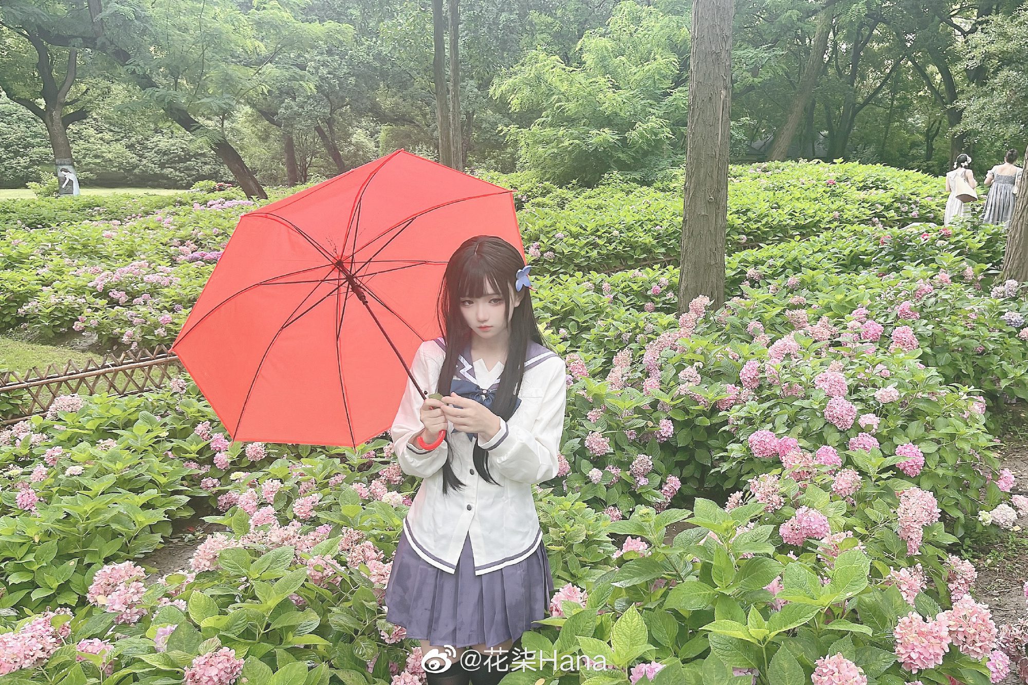 就像是柔软的心灵会发出暖暖花火，如此美好