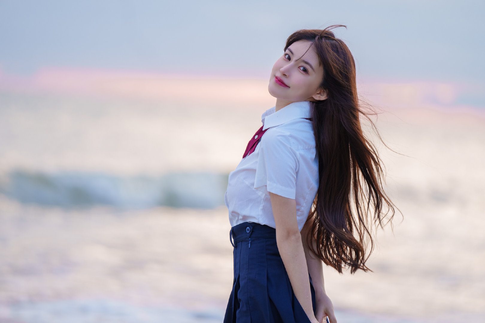 希望今年还有机会去三亚看看海，看看海边的日落