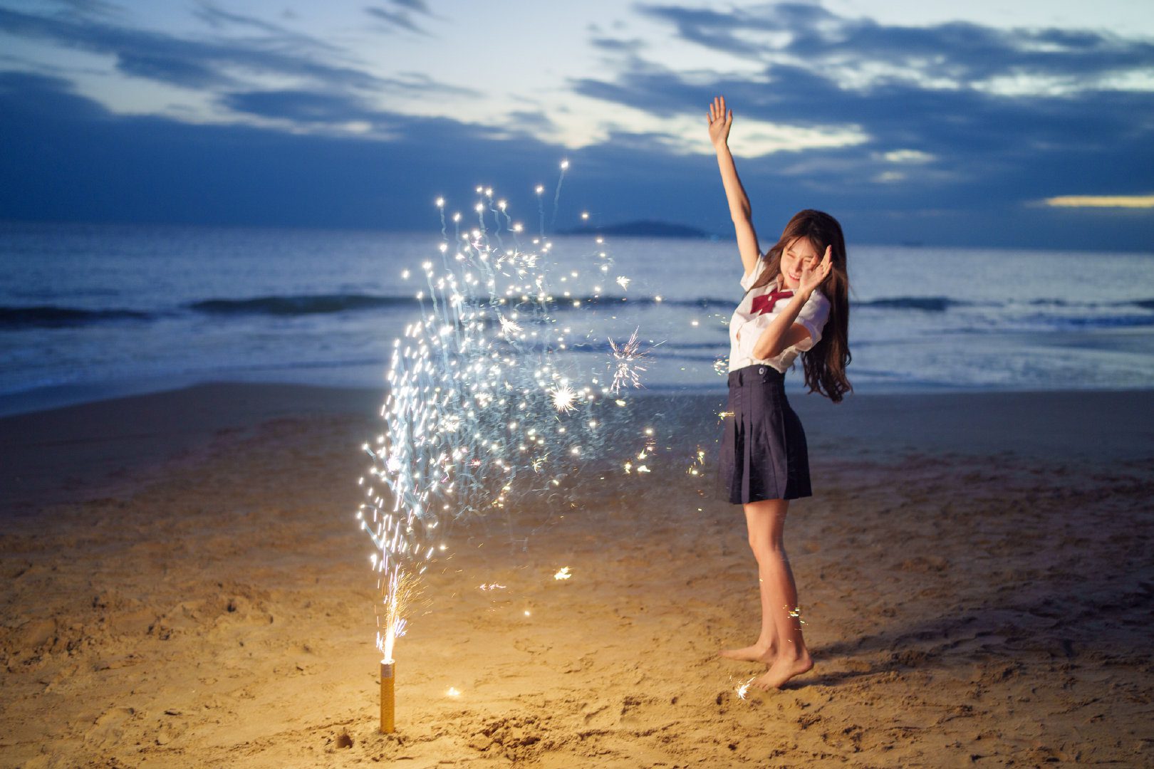 希望今年还有机会去三亚看看海，看看海边的日落