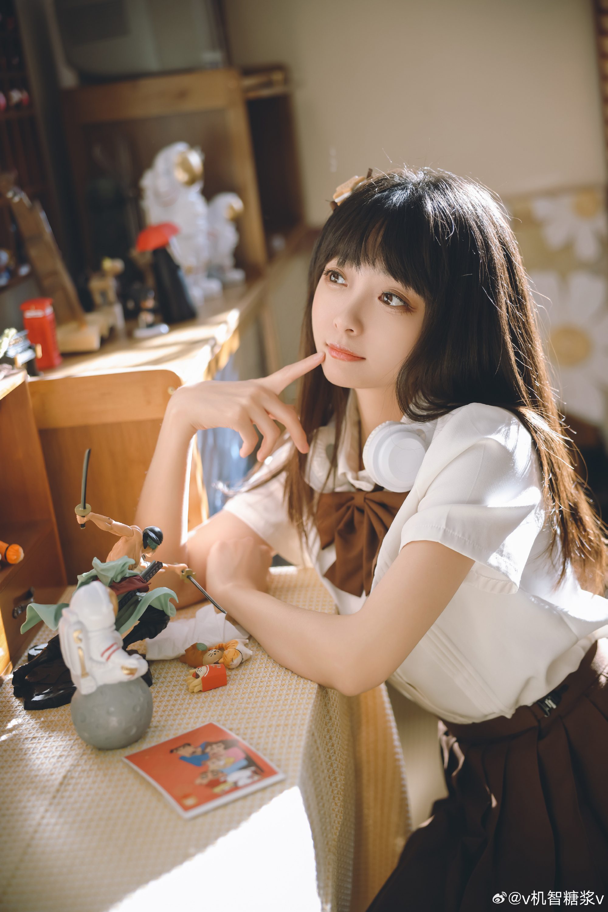 做自已的光，不需要太亮，足以挨过寒冬和黑夜就好