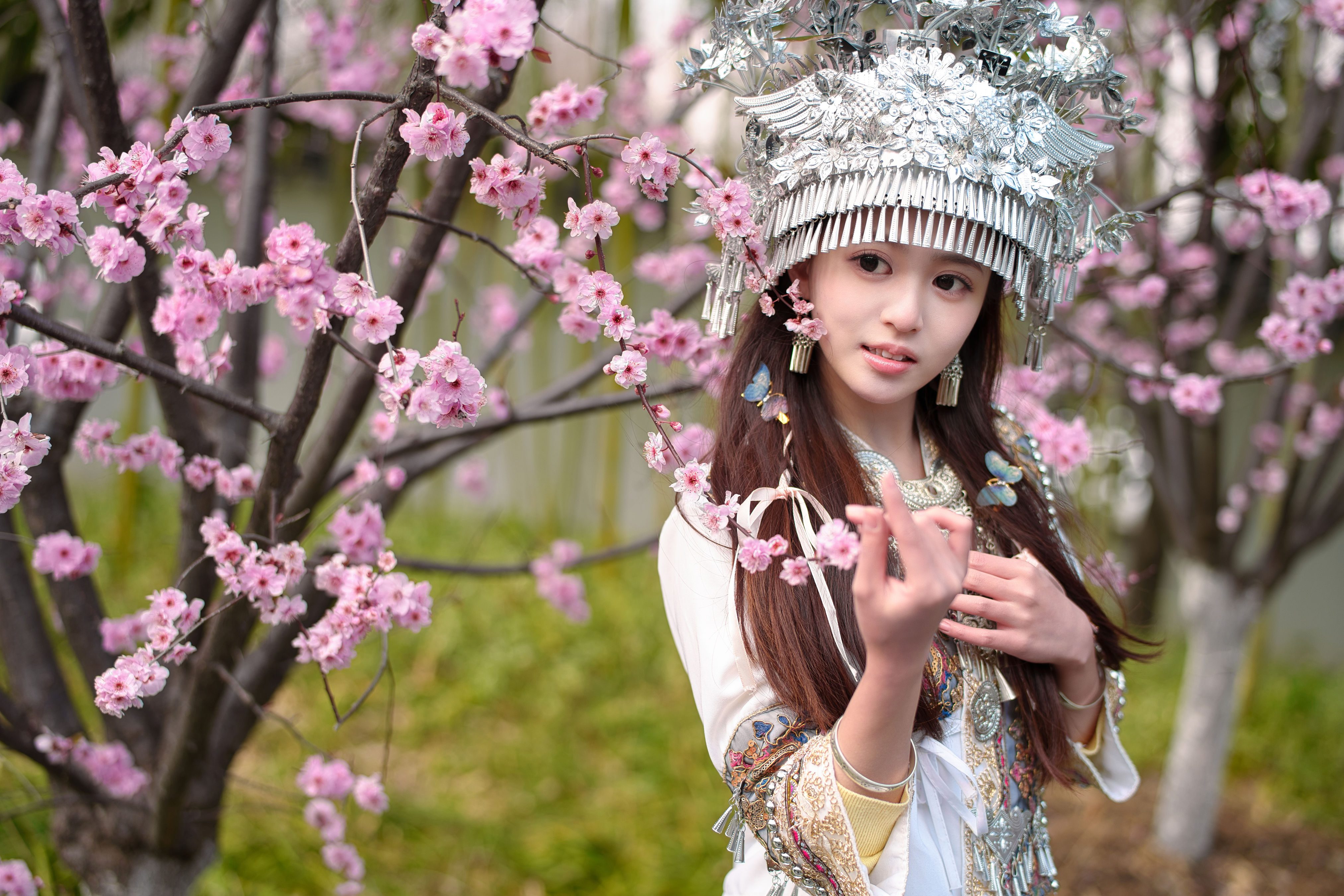 苗家小可爱_小亿 – 美图作品图片欣赏