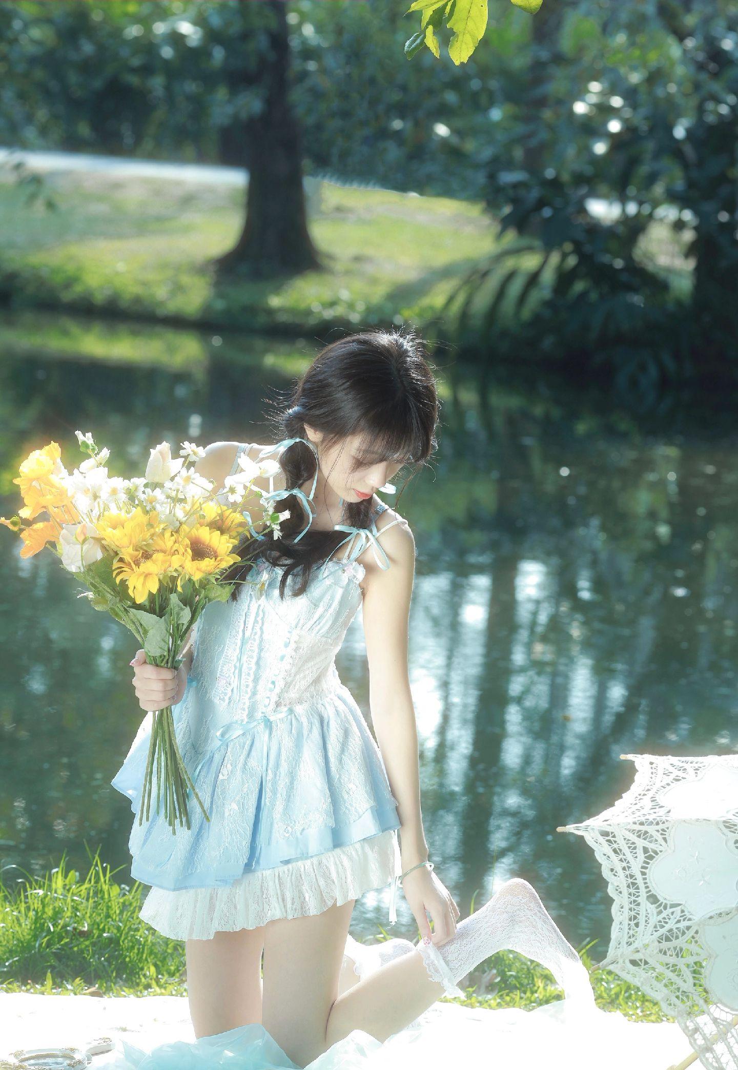 摄影写真 | 要在不愉快的日子里搜刮生活藏起来的温柔