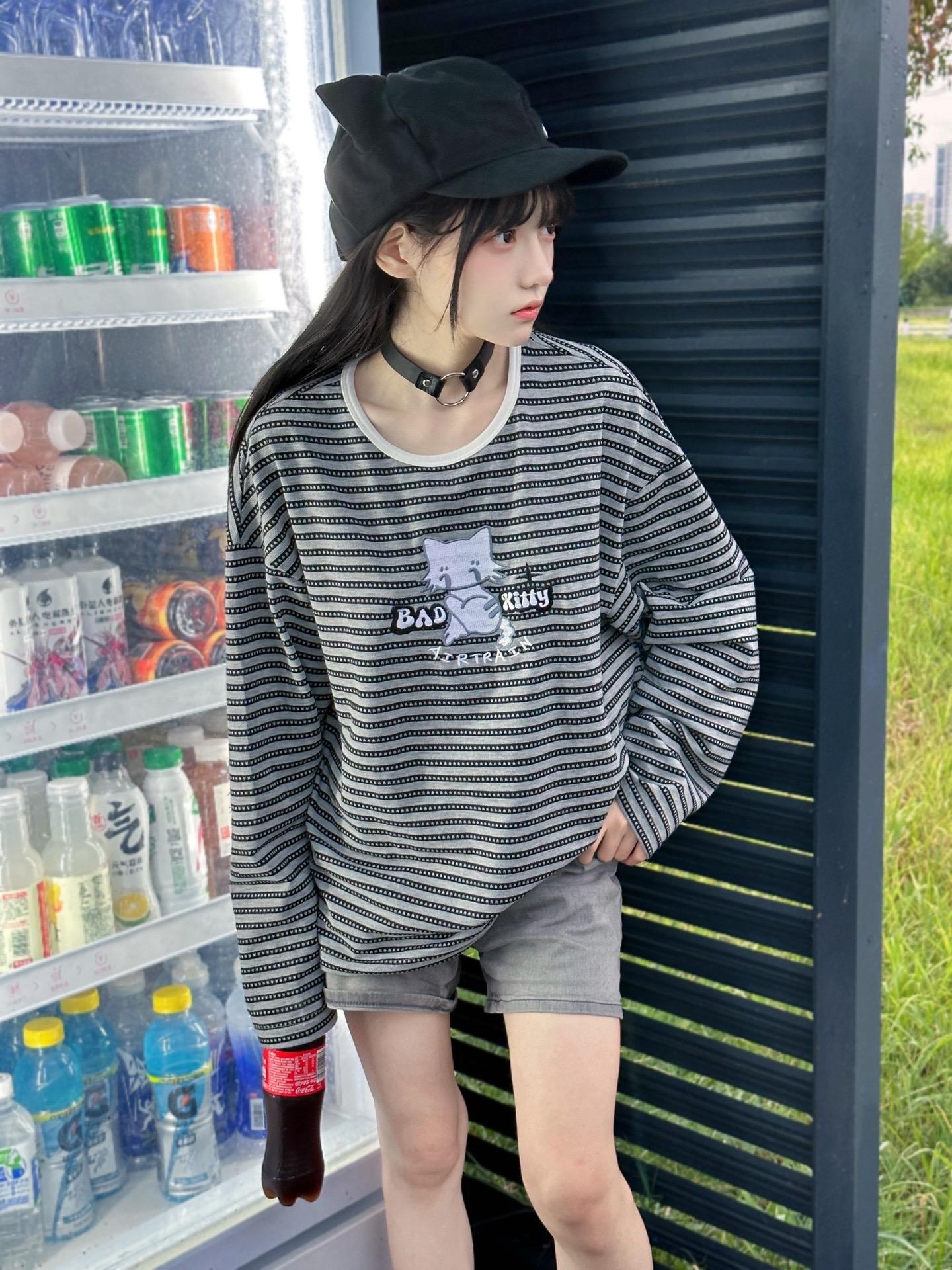 闭眼之后，你的身影悄然浮现-远影归灯