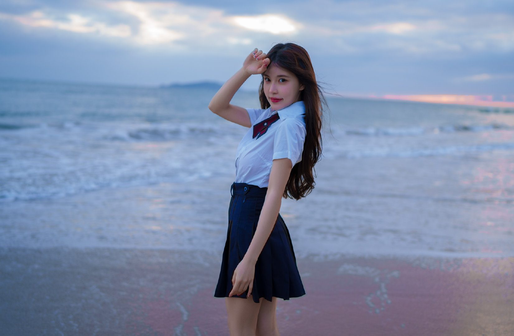 希望今年还有机会去三亚看看海，看看海边的日落