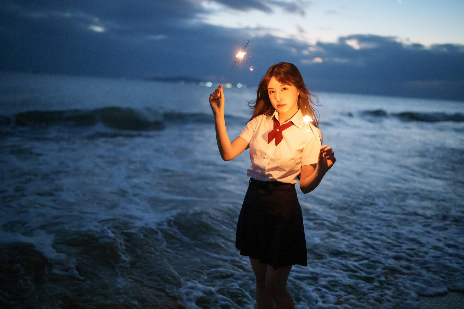 希望今年还有机会去三亚看看海，看看海边的日落