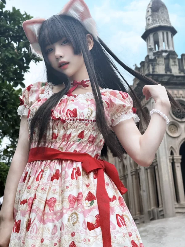 世界越喧嚣，越想你在我身边-远影归灯