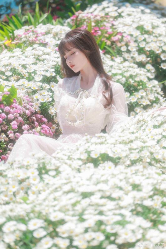 山野与我，皆是笨拙的浪漫-远影归灯