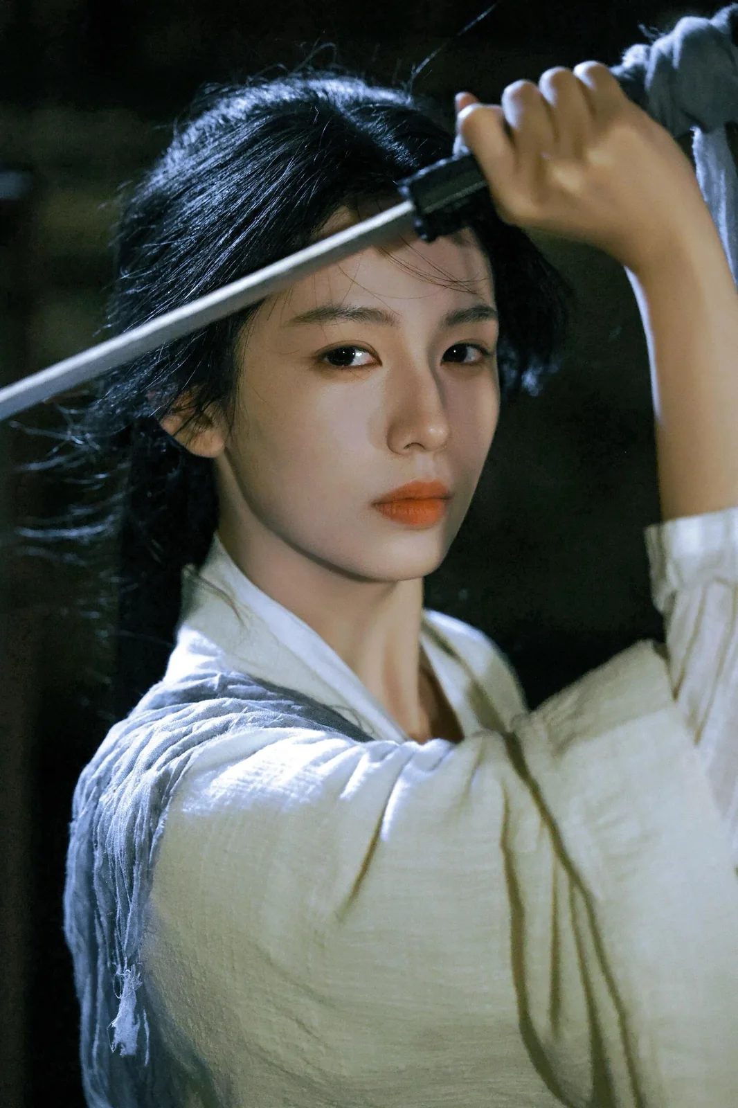 白衫执剑 · 夜色武侠汉服人像（07）