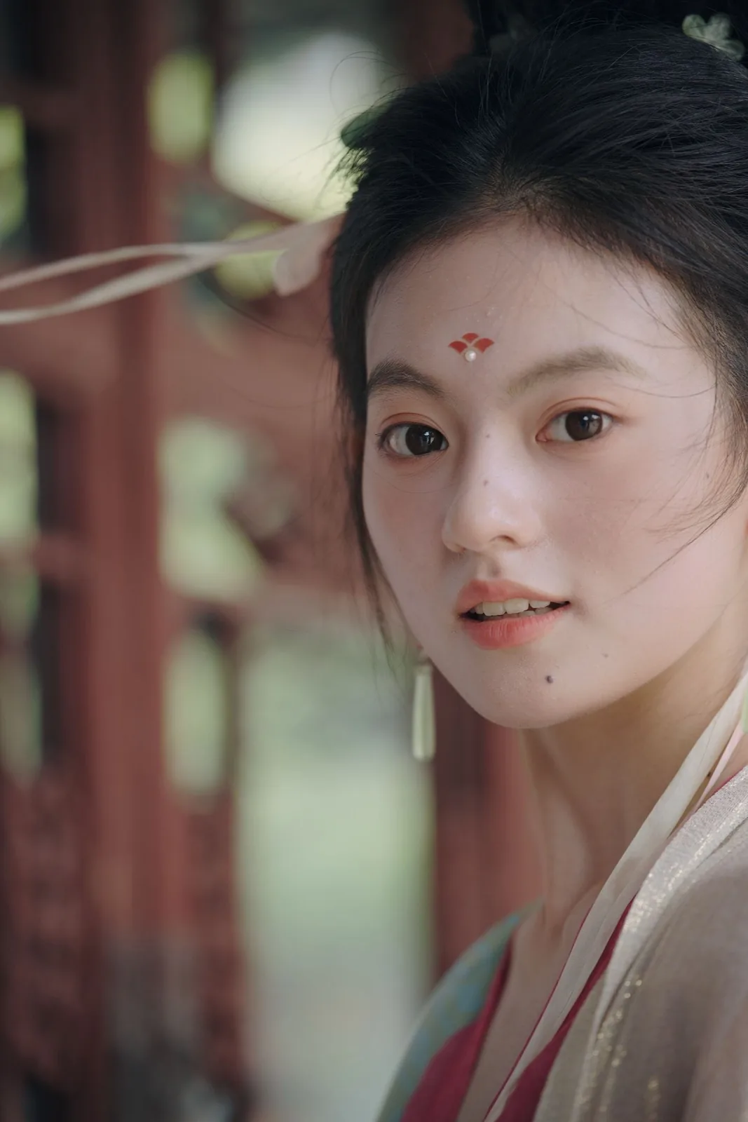 粉帔抱琵琶 · 园林汉服外景人像(02)