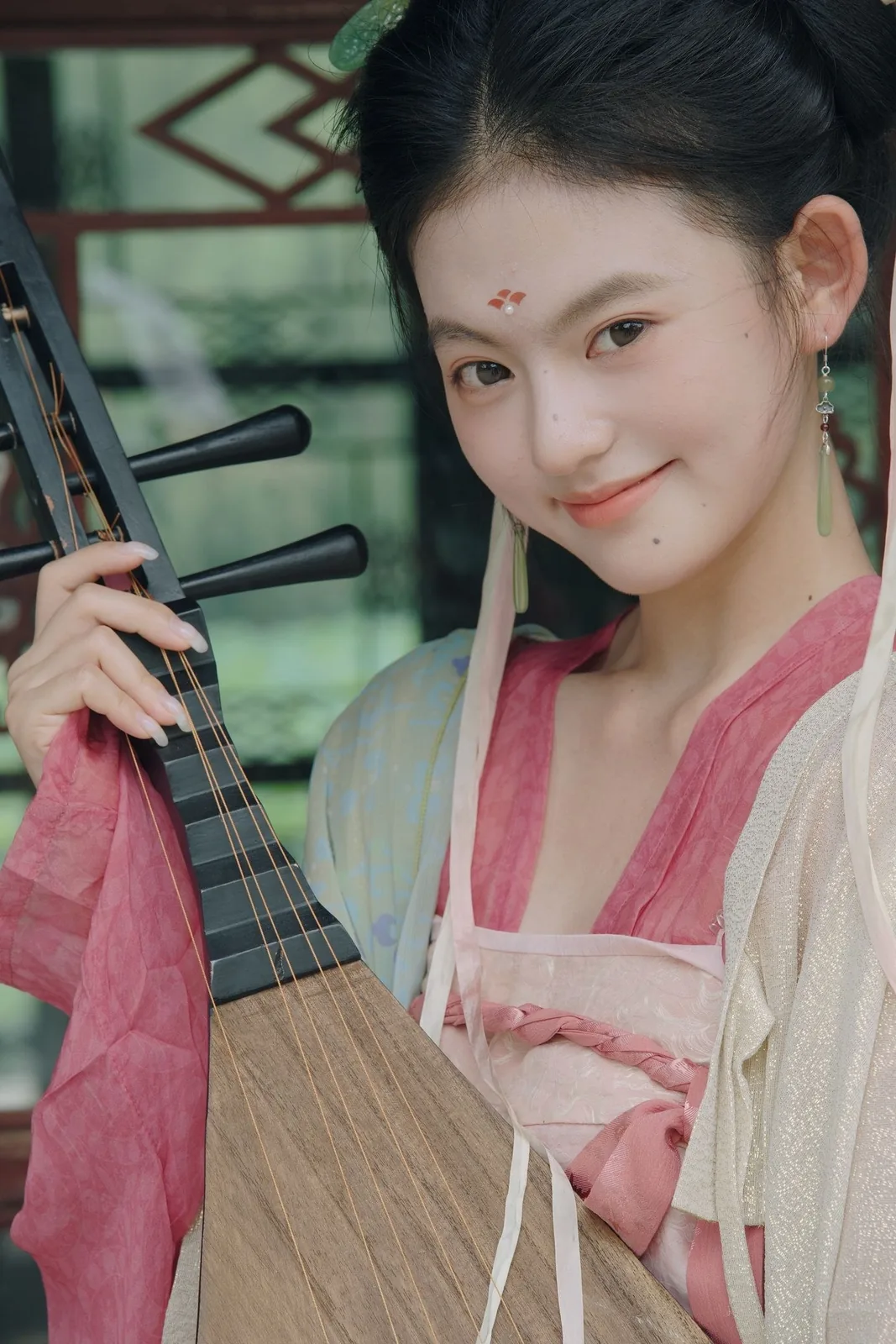 藕粉抱琴 · 古建汉服外景写真(02)