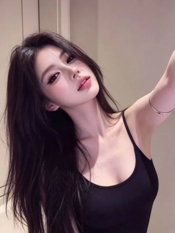 图集｜黑衣长发 · 暗调氛围感女生头像（6P）-远影归灯