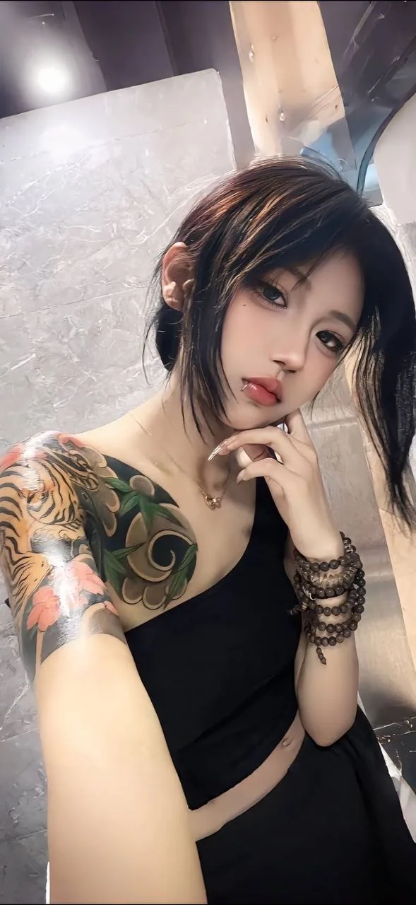夜色黑衣 · 纹身酷感街头人像（02）