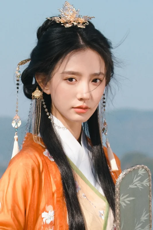 图集｜橘衫执扇 · 古风汉服外景人像写真（9P）-远影归灯